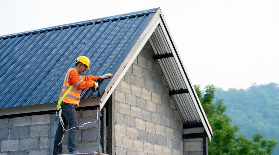 Professional residential roofers in Medina, WA